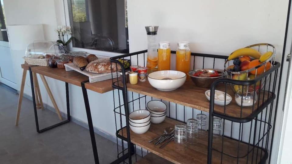 Hotel B&B Mama Mia Обровац Екстериор снимка