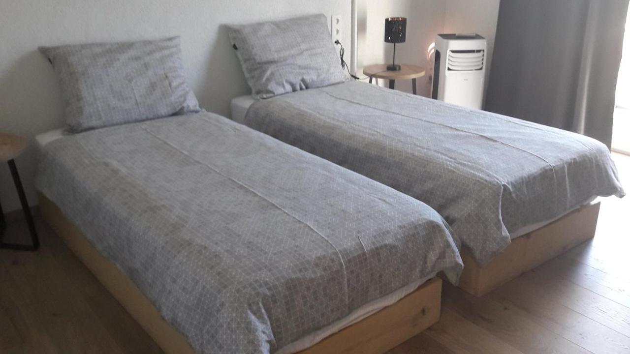 Hotel B&B Mama Mia Обровац Екстериор снимка